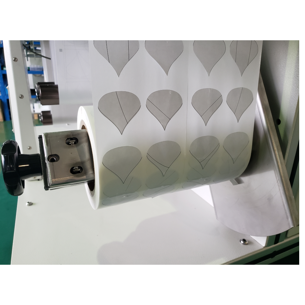 DUOBLADE PETIT_Roll to Roll label cutting