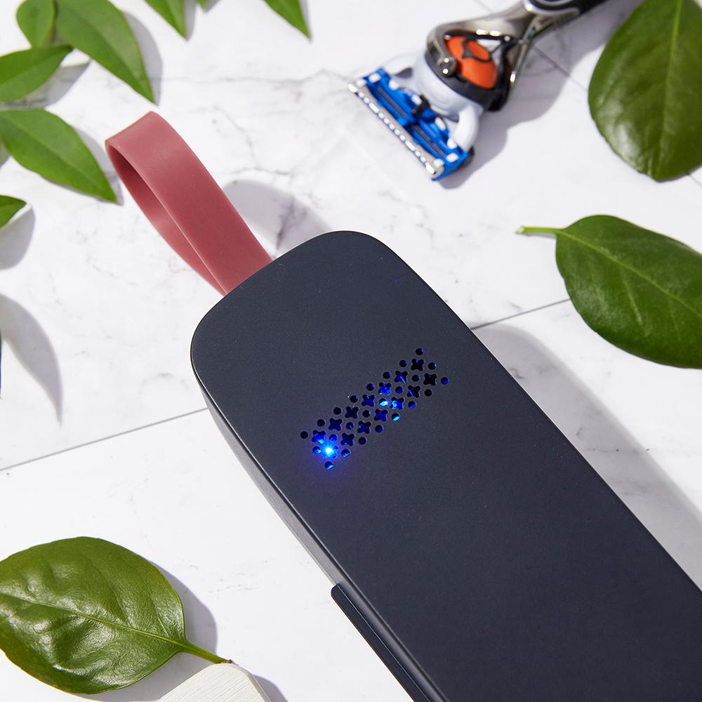 LINK Portable Razor Case UV-C LED Sterilizer & Cleaning Pad
